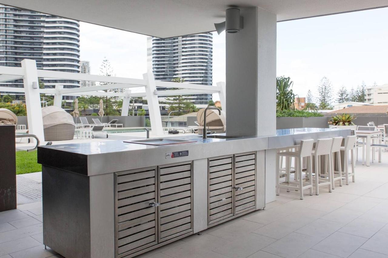 Modern Comfort Close To Beach, Casino, And Shopping Apartment