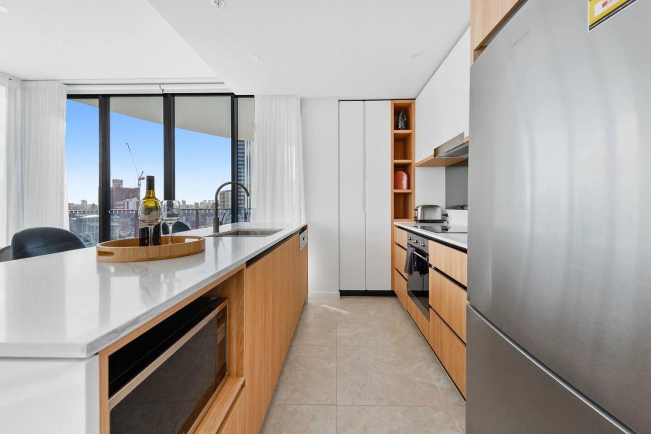 Apartment Glistening Horizons - Luxe Coastal Living *