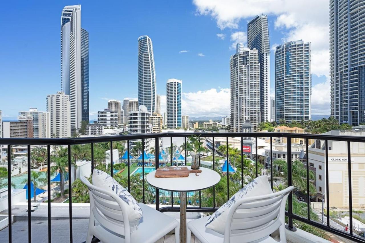 Sea Views At Surfers With And Balcony