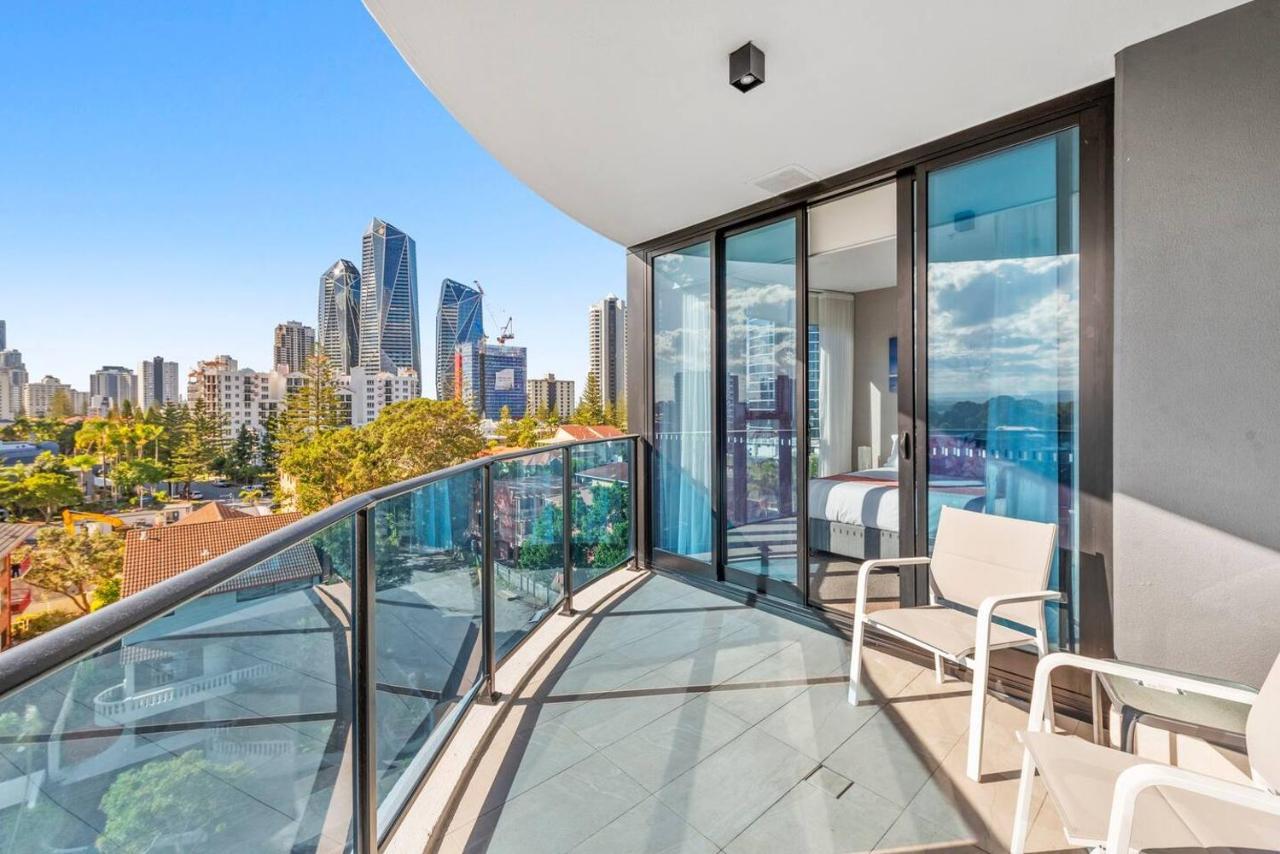 Glistening Horizons - Luxe Coastal Living Apartment Gold Coast