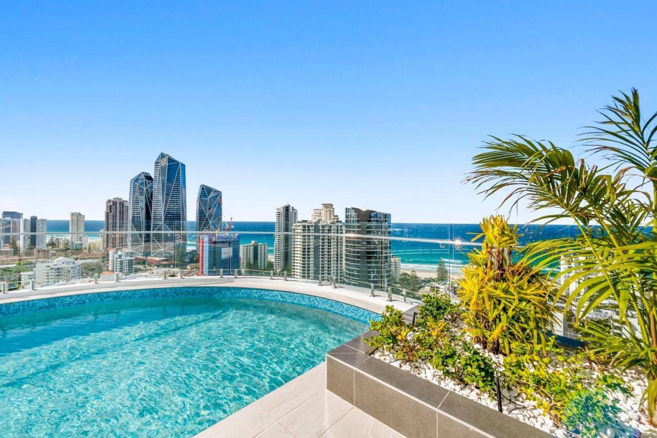 Apartment Glistening Horizons - Luxe Coastal Living
