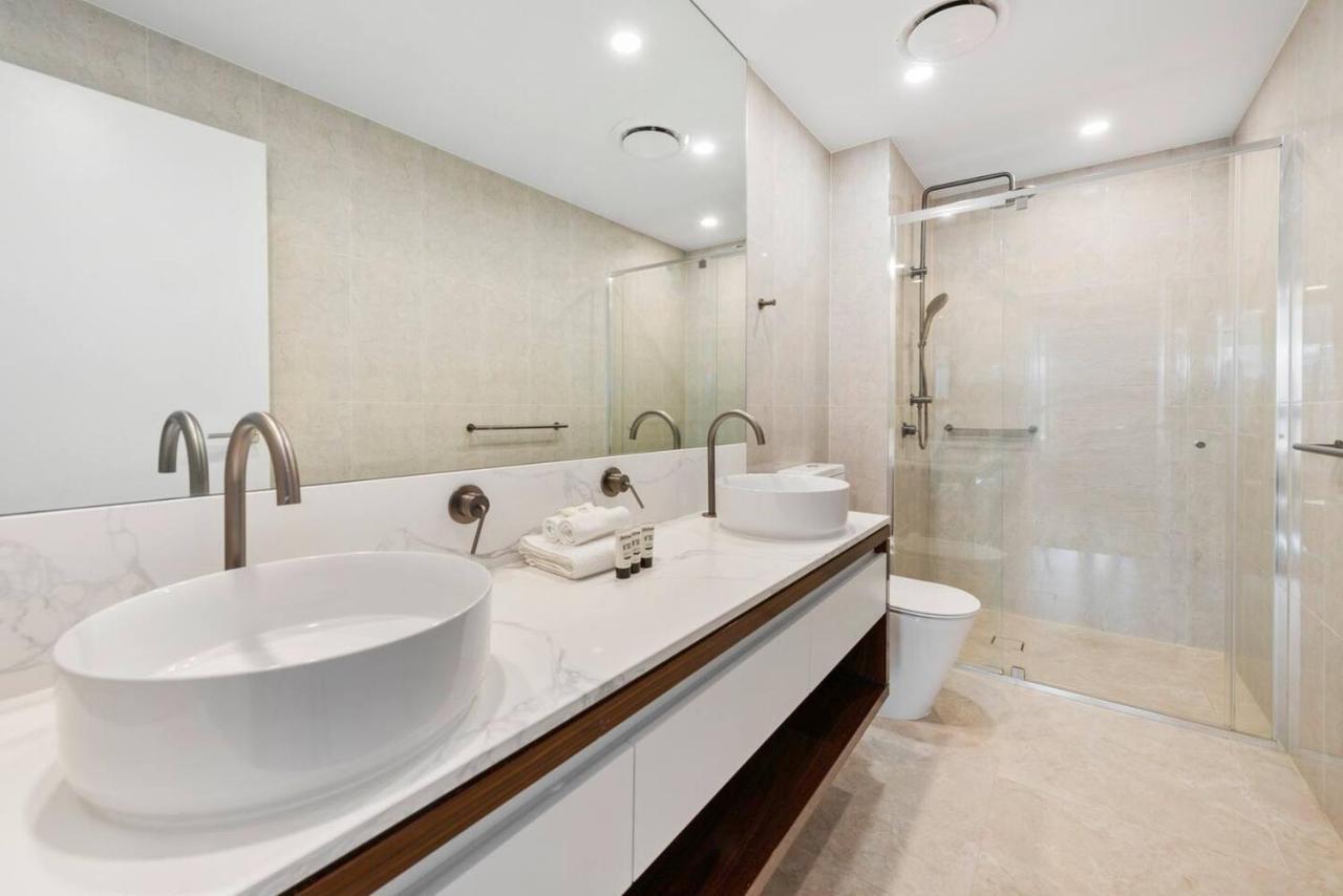Glistening Horizons - Luxe Coastal Living Apartment Gold Coast