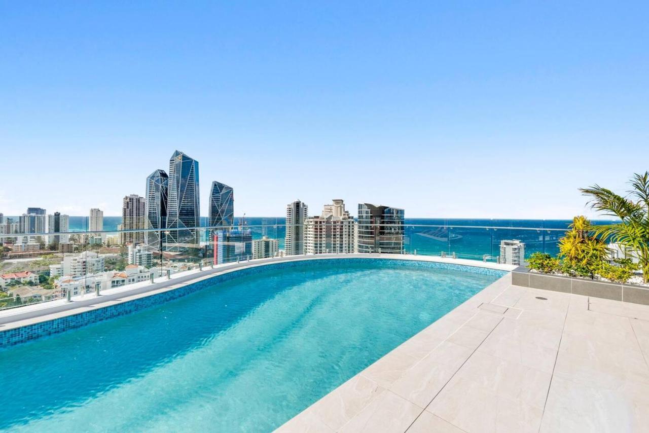 Glistening Horizons - Luxe Coastal Living * Gold Coast