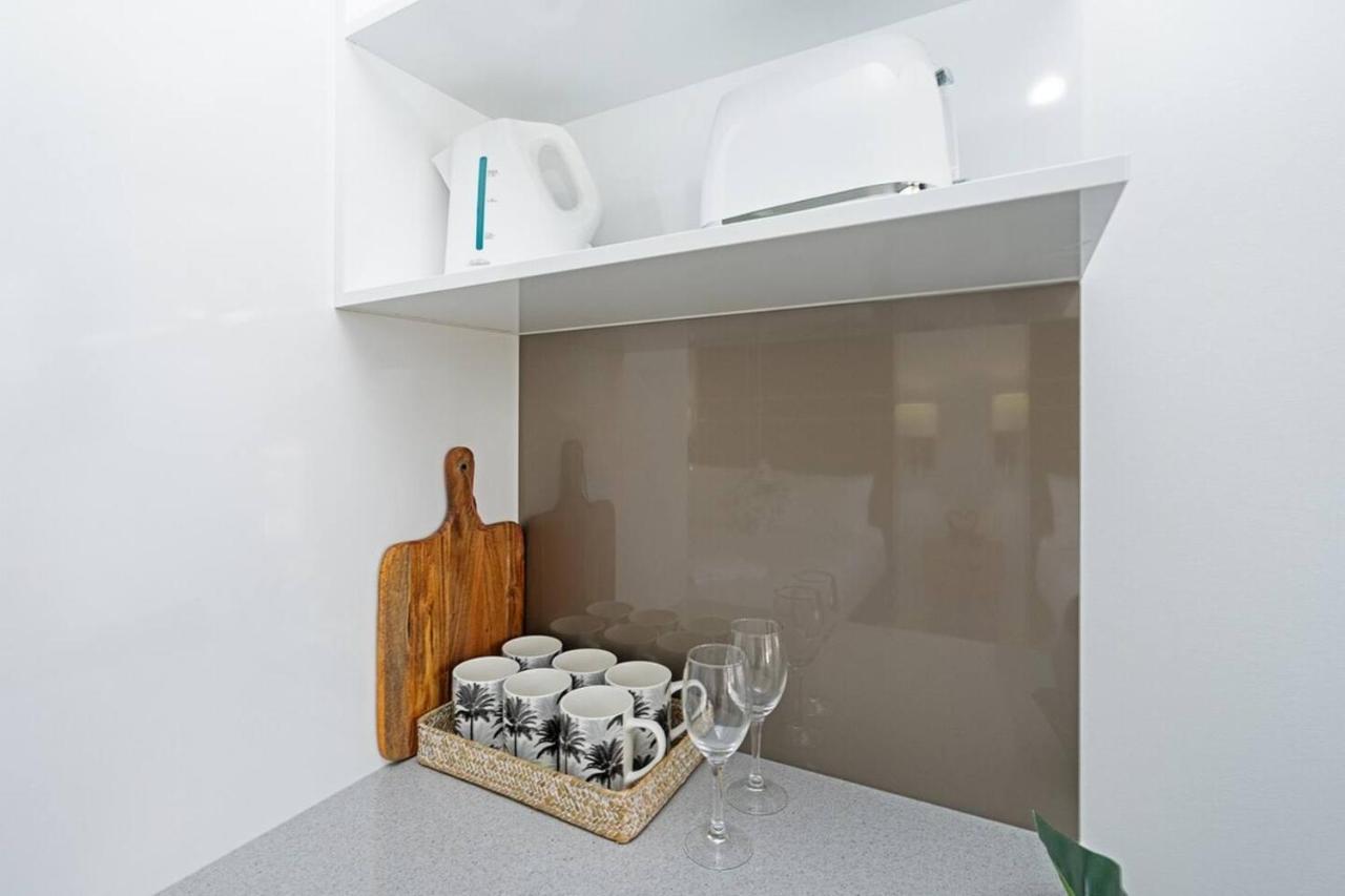Apartment Sea Views At Surfers With And Balcony Gold Coast