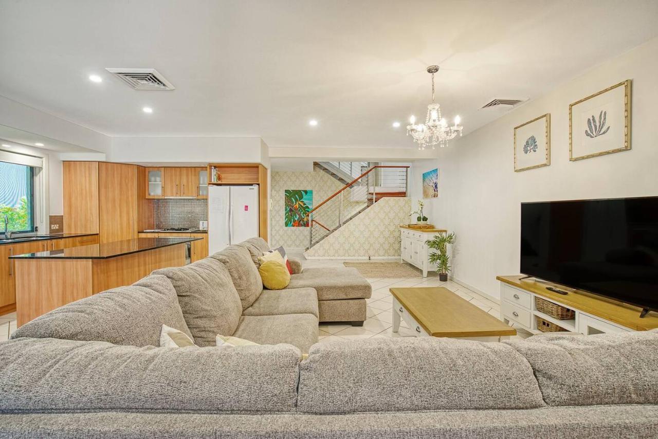 Holiday home The Riverside Retreat - Stroll To Cavill Avenue *