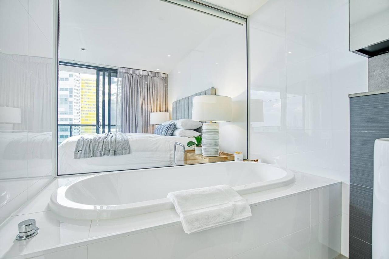 Apartment Broadbeach Exclusive - Sky High Luxury At Oracle