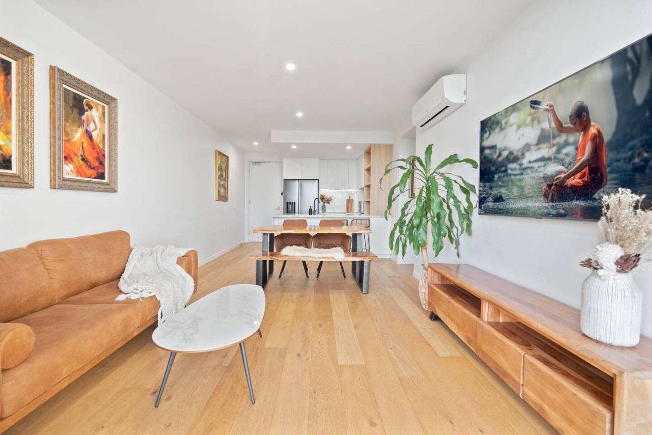 Apartment 'tropical Tides' Resort-style Chic At Palm