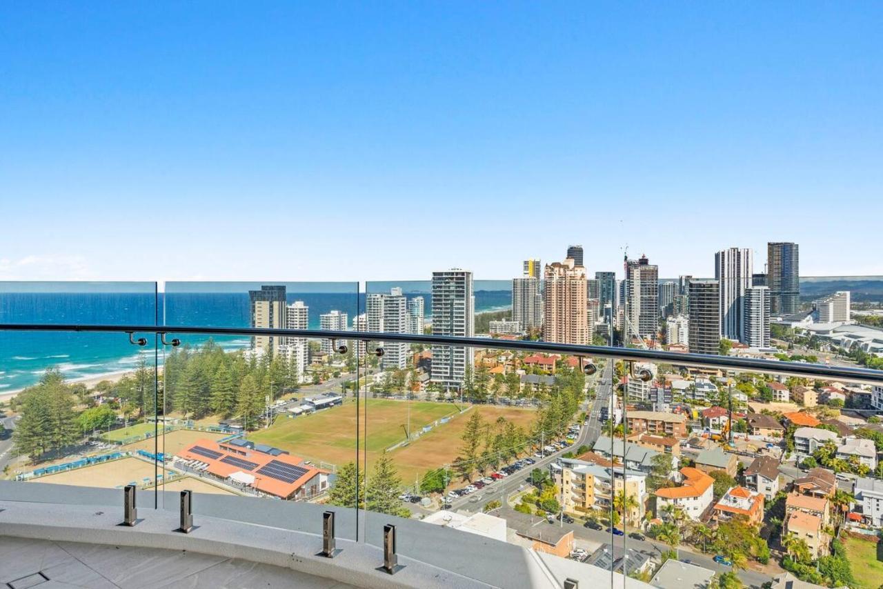Apartment Glistening Horizons - Luxe Coastal Living