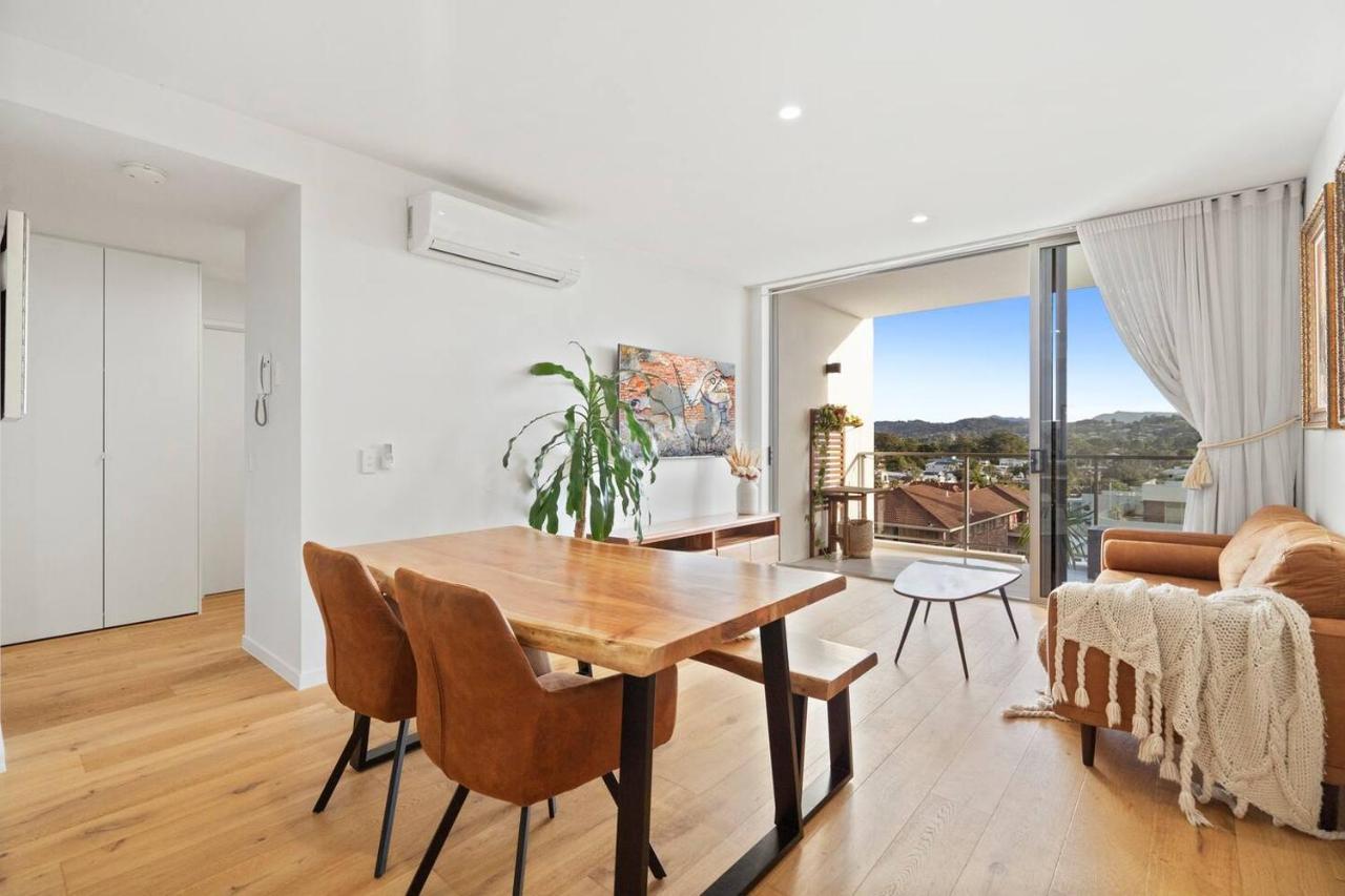Apartment 'tropical Tides' Resort-style Chic At Palm Gold Coast