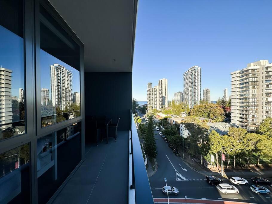 Waterview Two Bedrooms & Free Parking * Gold Coast