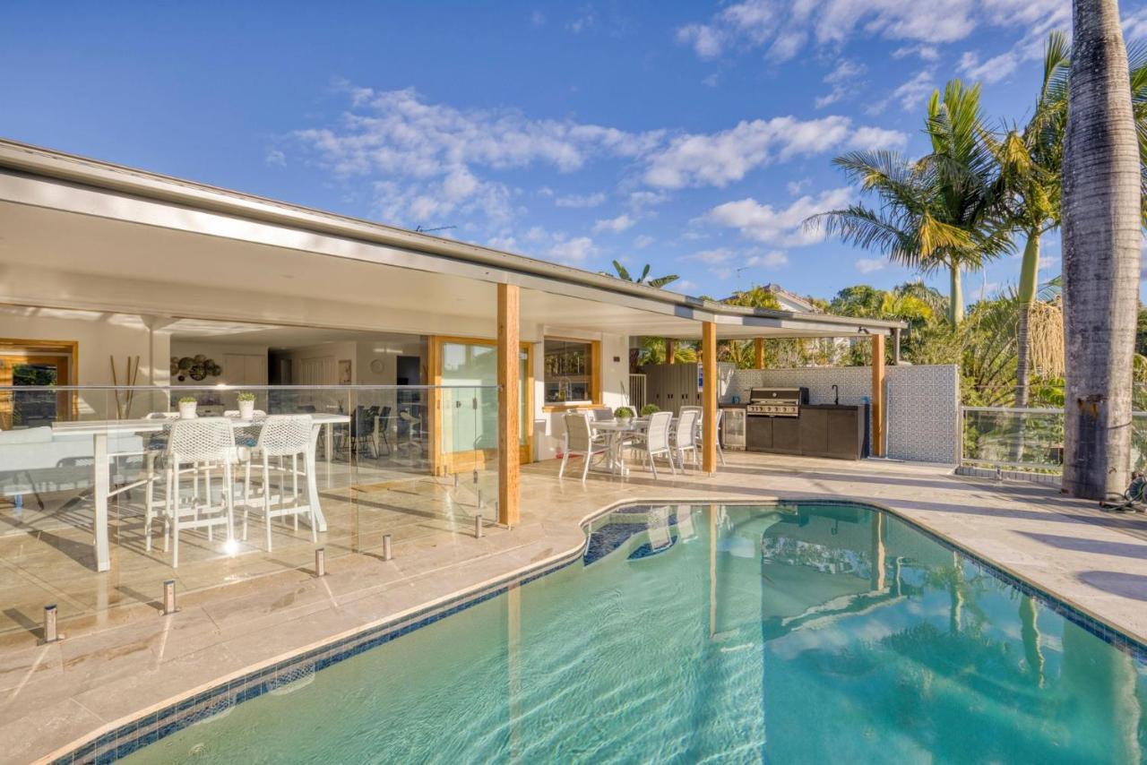 Waterfront Family Entertainer *