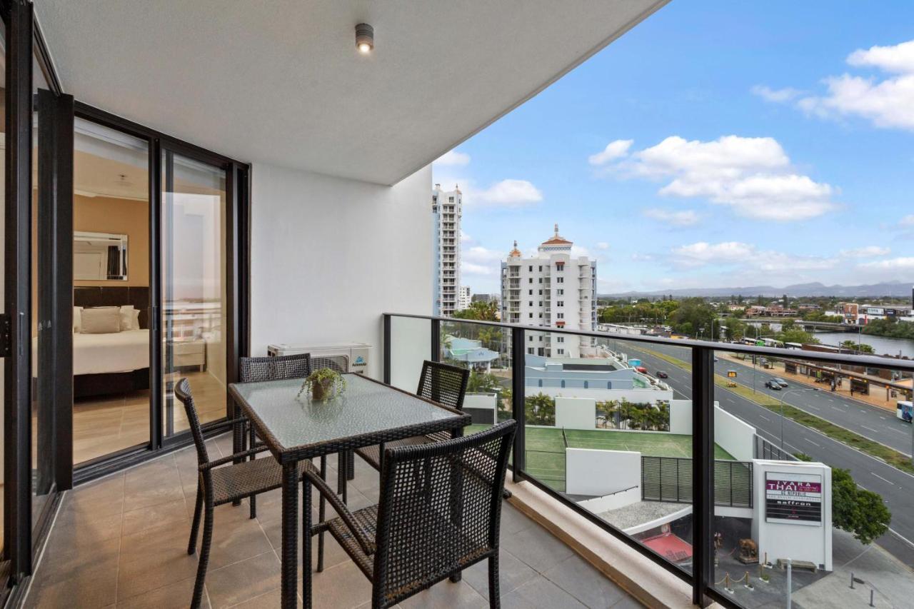 Sierra Grand In Broadbeach - Self Contained & Privately Managed - Wow