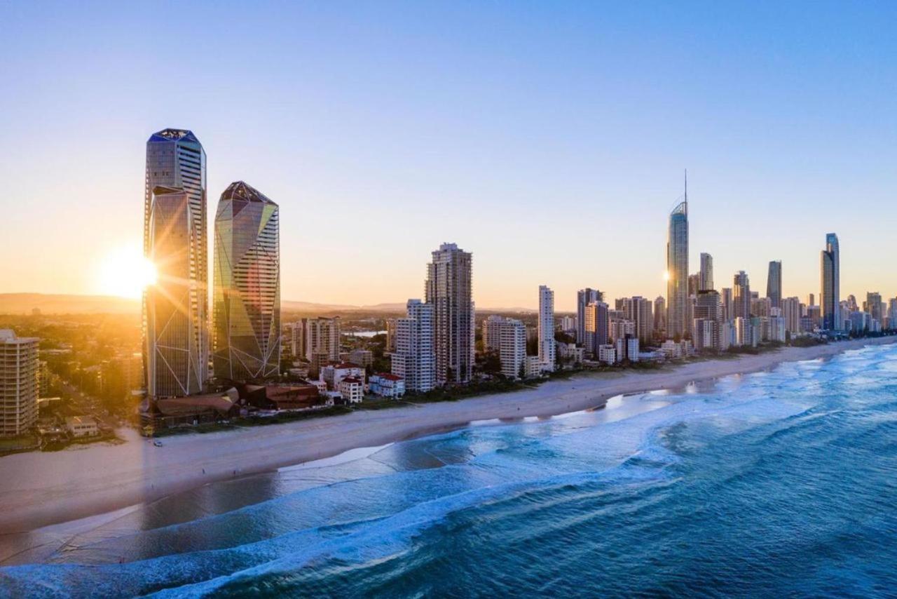 Deluxe Twin In Surfers Paradise - Coasthm * Gold Coast