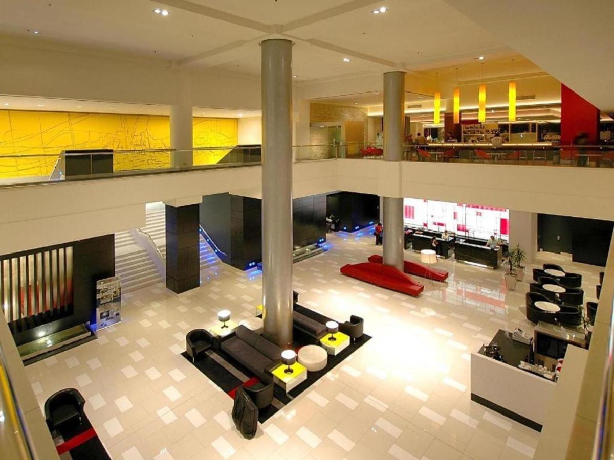 Hotel Deluxe Twin In Surfers Paradise - Coasthm