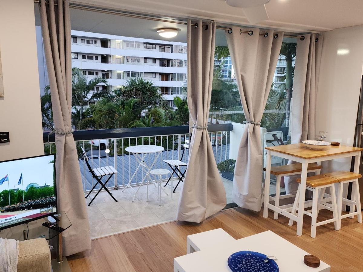 Entire Beachside 2 Bedroom Unit Apartment *