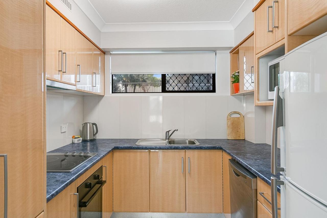 Apartment Cobden Court Unit 6 Gold Coast