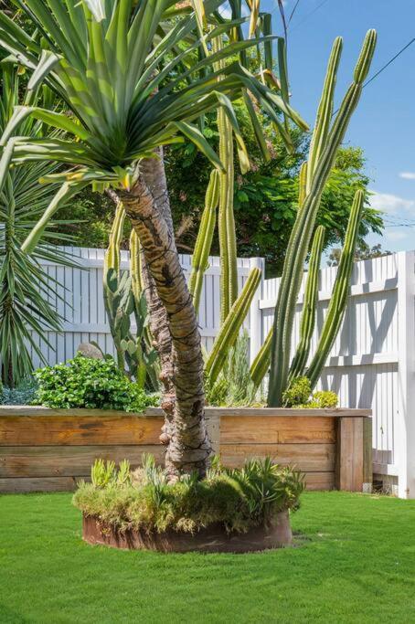 Holiday home Palm Springs In Prime Location Gold Coast