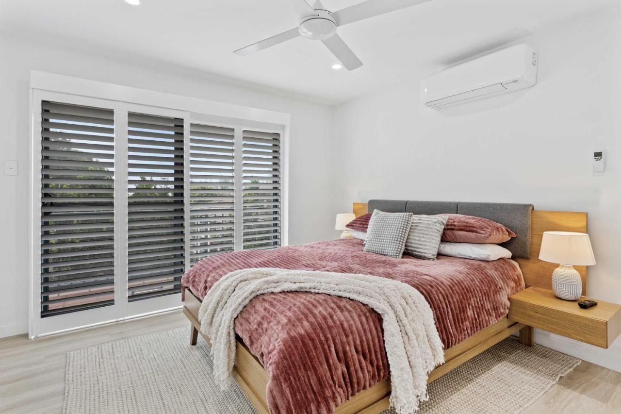 Apartment Beautiful Burleigh Heads 3 Brm Apartment! Gold Coast