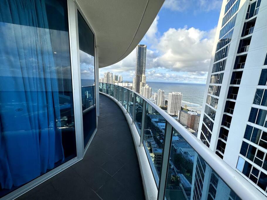 5bd Hilton - Massive Lux Aprt Apartment *