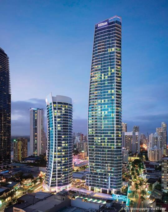 Apartment 5bd Hilton - Massive Lux Aprt Gold Coast