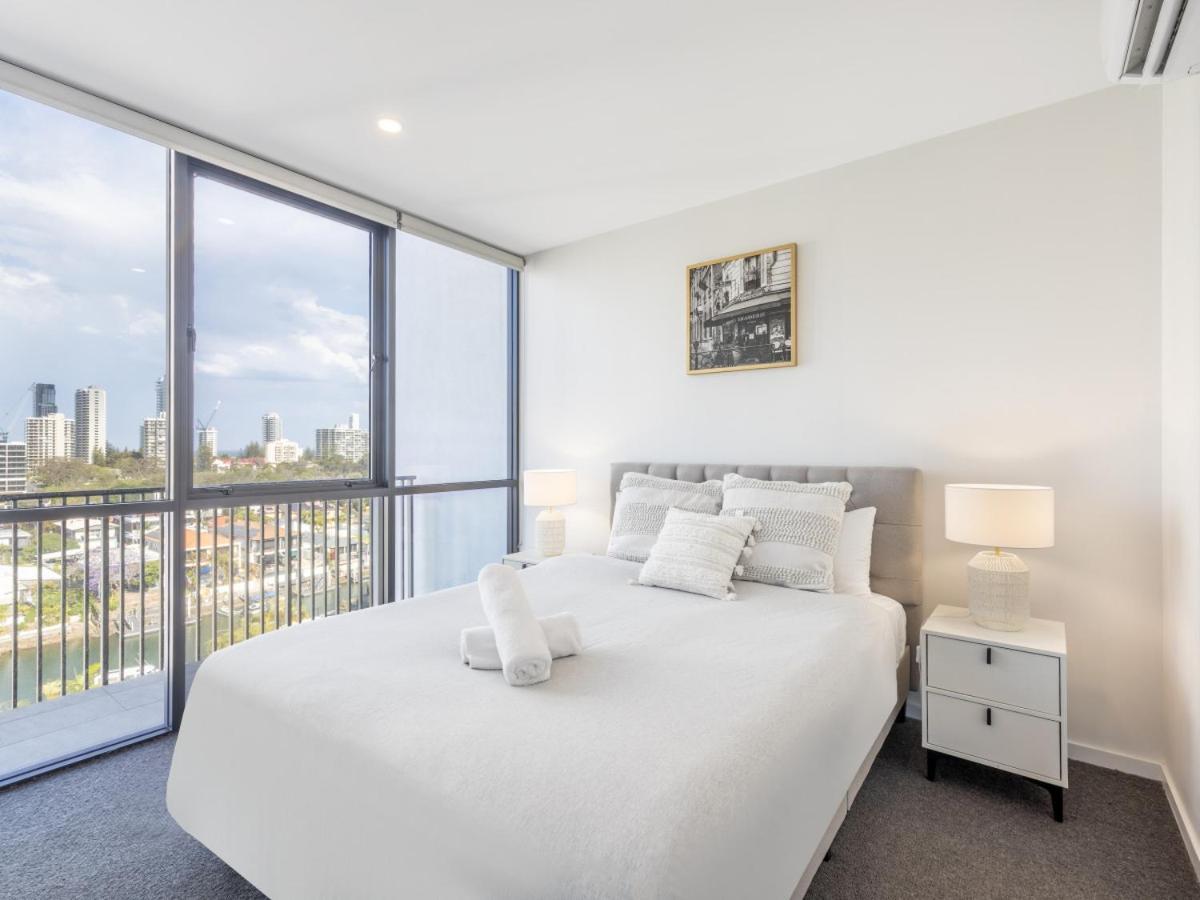 Riverside 2br Delicate Apartment *