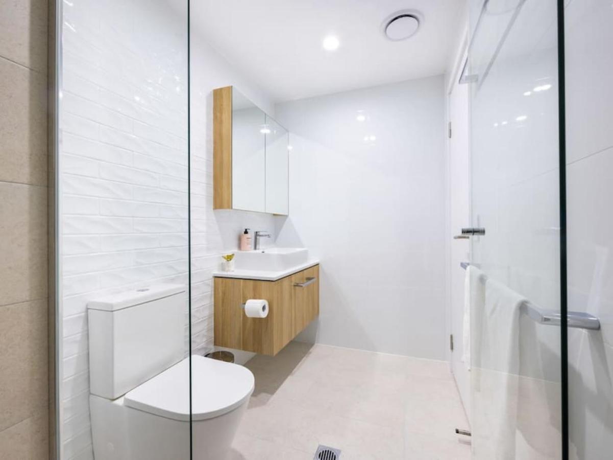 Apartment Brandnew Two Bed In Surfers Paradise With Carpark *