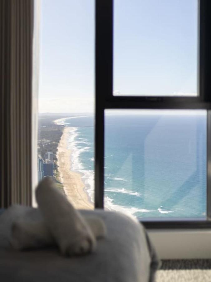 Stunning Ocean View On High Level In Luxury 3bd Ap Apartment Gold Coast