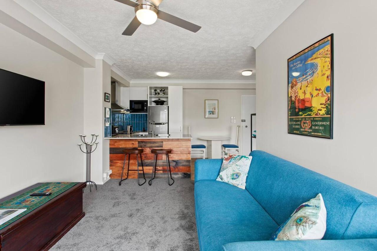 Deja Blue - Sunny Surfers Getaway On Chevron Island * Gold Coast