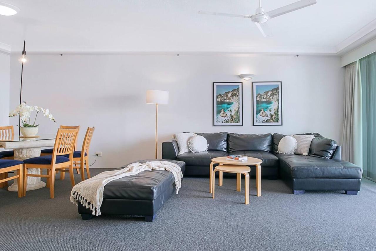 Energy And Poolside Serenity At Surfers Gold Coast