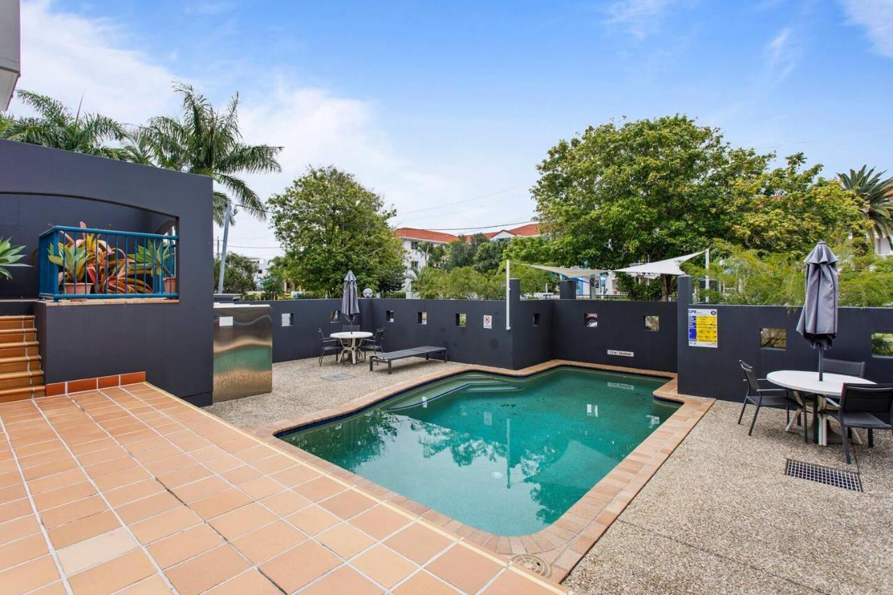 Deja Blue - Sunny Surfers Getaway On Chevron Island Apartment *