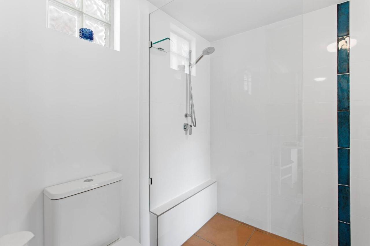 Deja Blue - Sunny Surfers Getaway On Chevron Island Apartment *