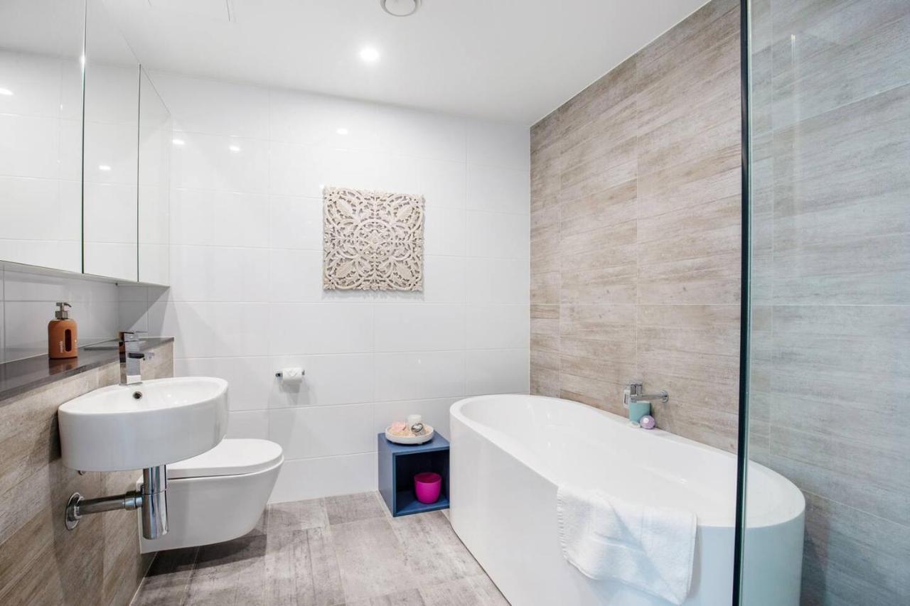 Apartment Como Prestige Breathtaking Southport Sundale *