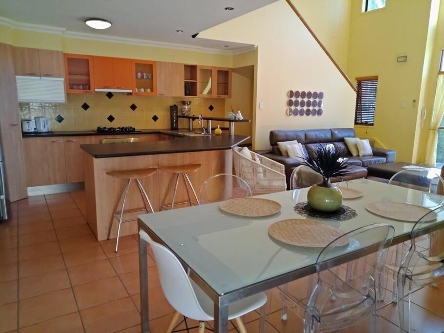 Family Friendly - Get Togethers Villa