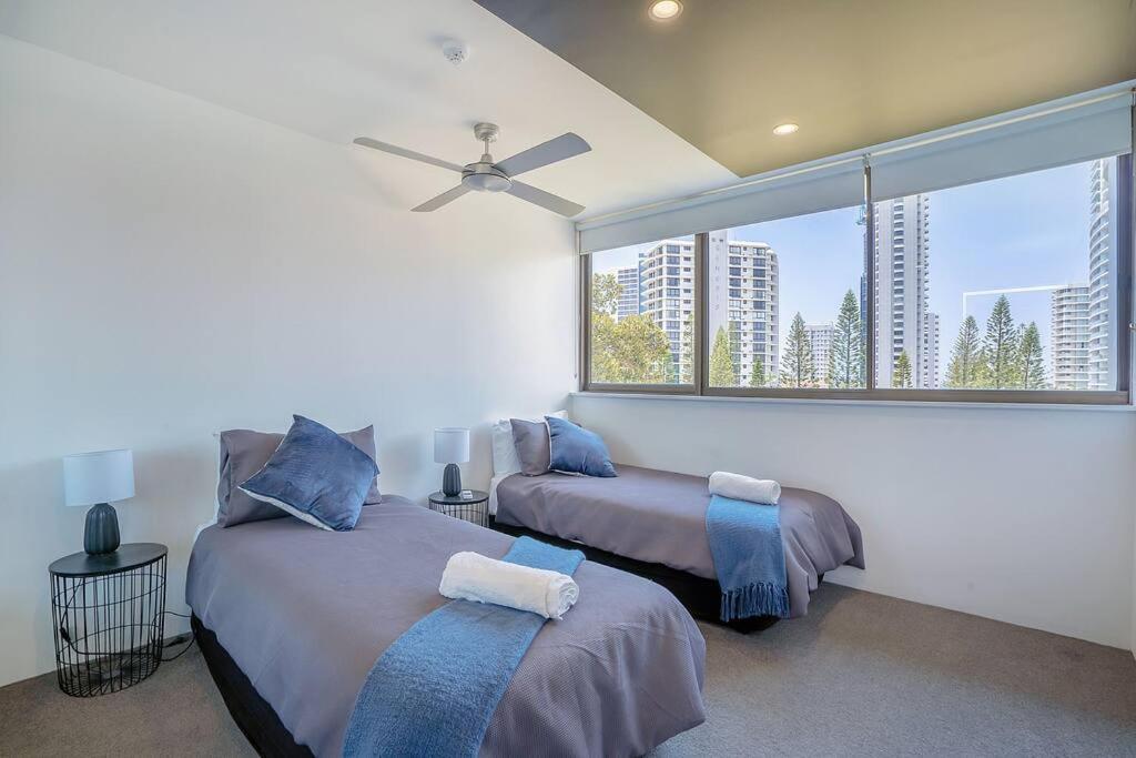 Apartment Bright 2b2b W/spectacular Main River Views *