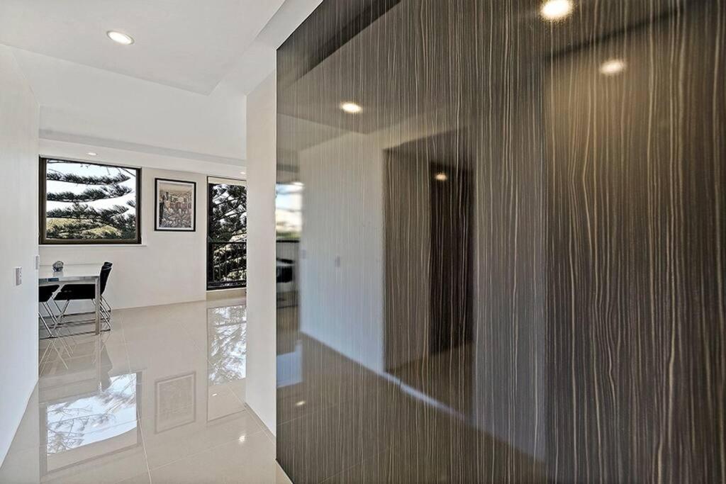 Bright 2b2b W/spectacular Main River Views Apartment