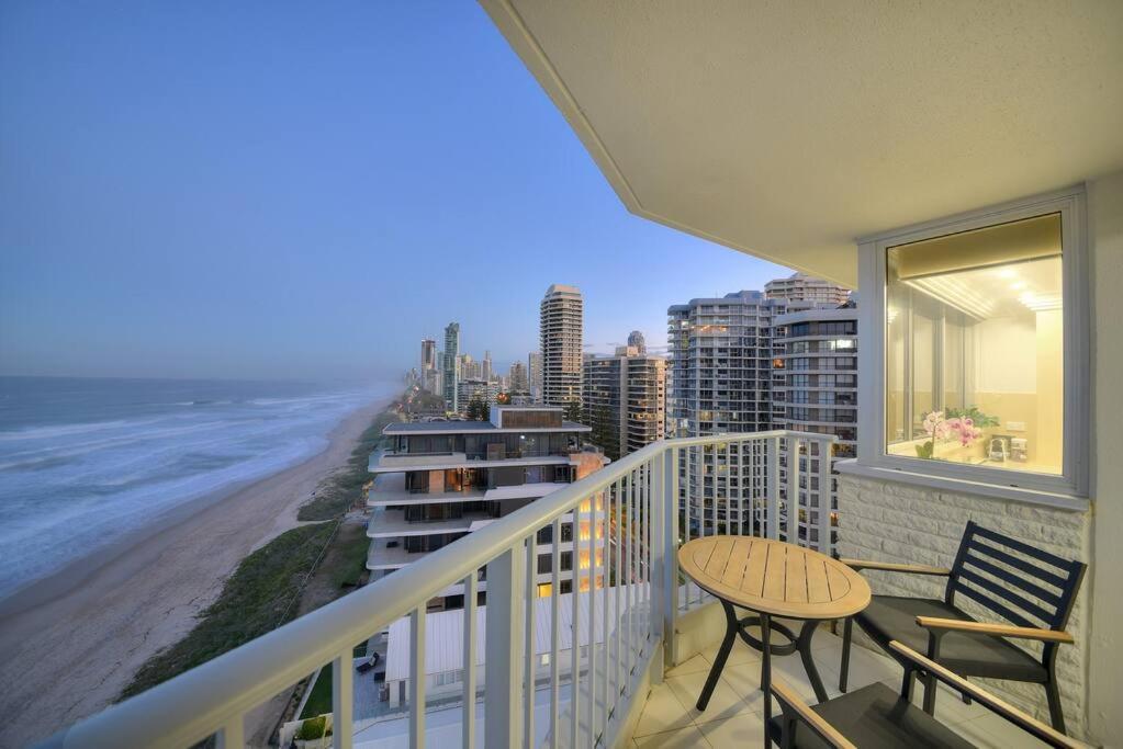 Spectacular Luxury Beachfront Apartment