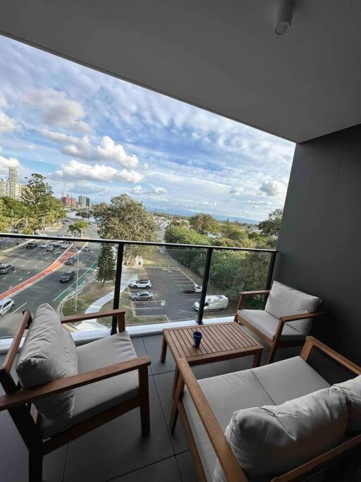 Apartment New Living In Surfers Paradise Gold Coast