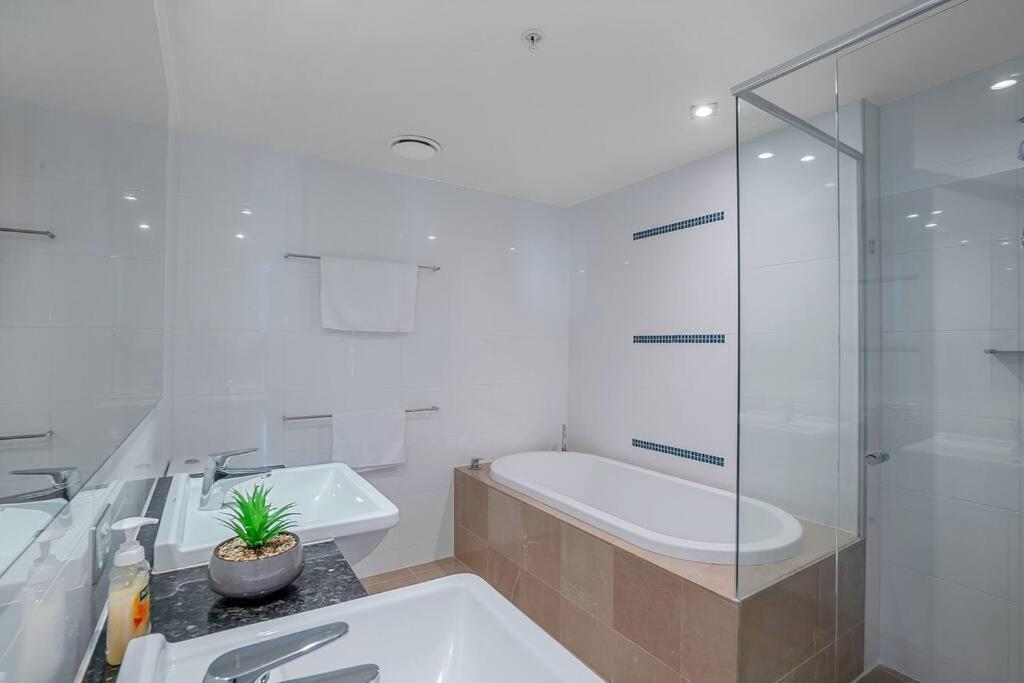 Apartment Stunning 2br2b Spectacular Ocean Views