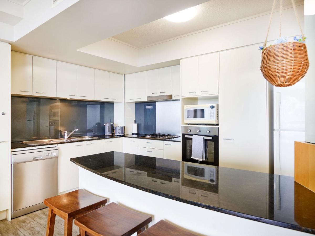 Broadbeach On The Park 2-bedroom Apartment