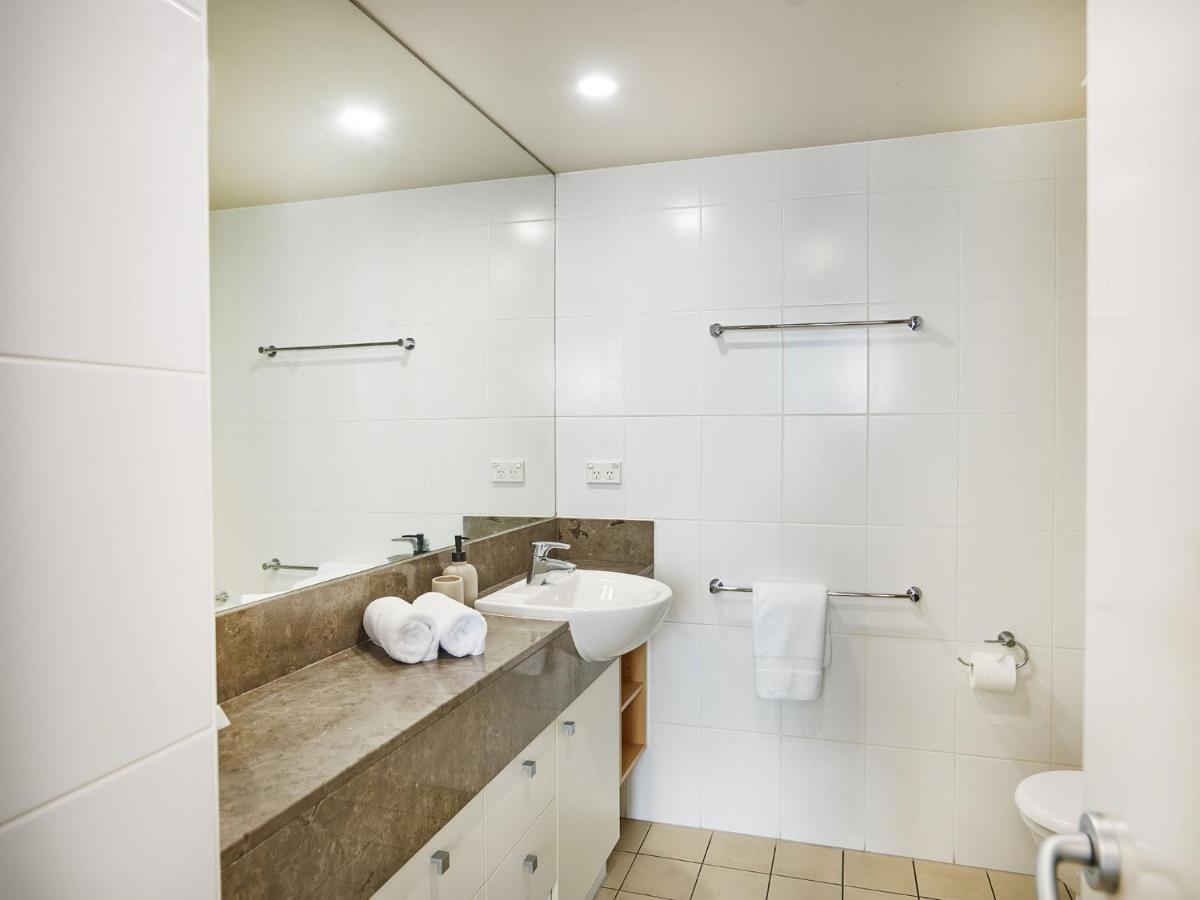 Broadbeach On The Park 2-bedroom Gold Coast