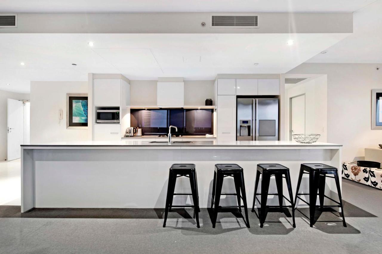 Apartment Levels 47 - 49 - Sub Penthouses At Circle On Cavill - Privately Managed Gold Coast