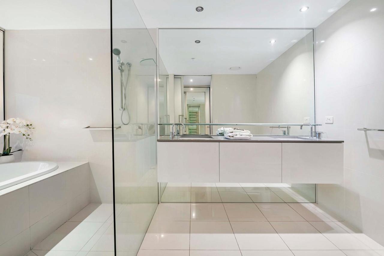 Levels 47 - 49 - Sub Penthouses At Circle On Cavill - Privately Managed Gold Coast