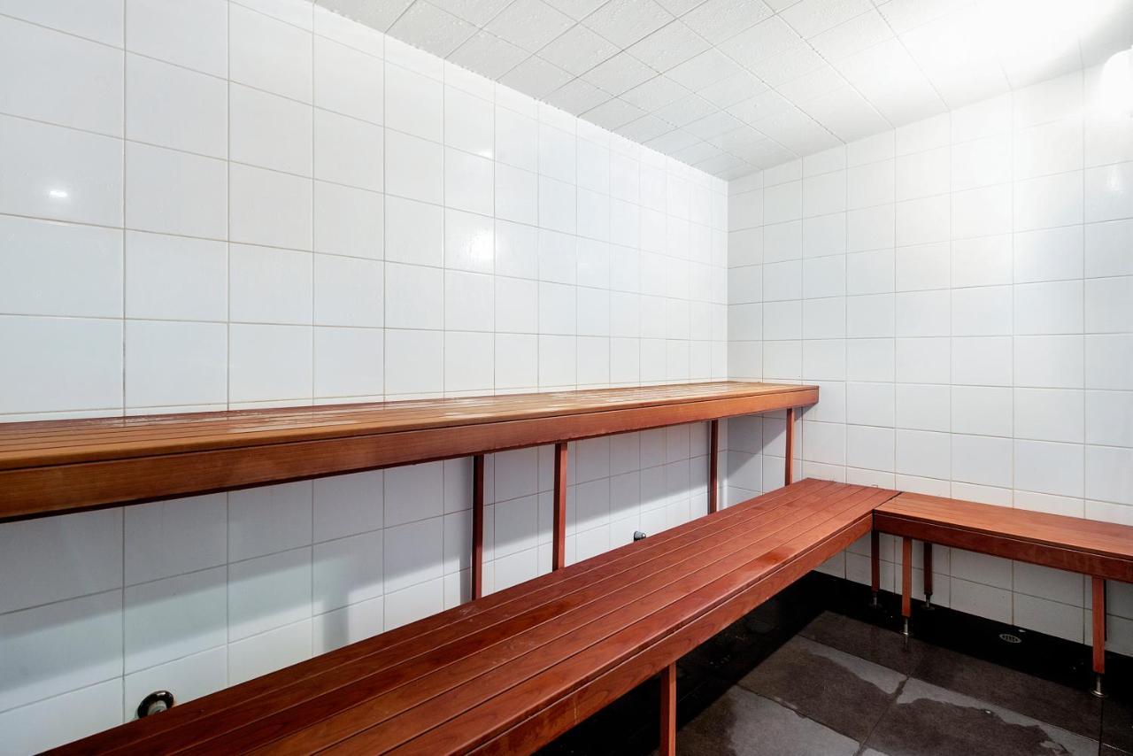 Levels 47 - 49 - Sub Penthouses At Circle On Cavill - Privately Managed Gold Coast