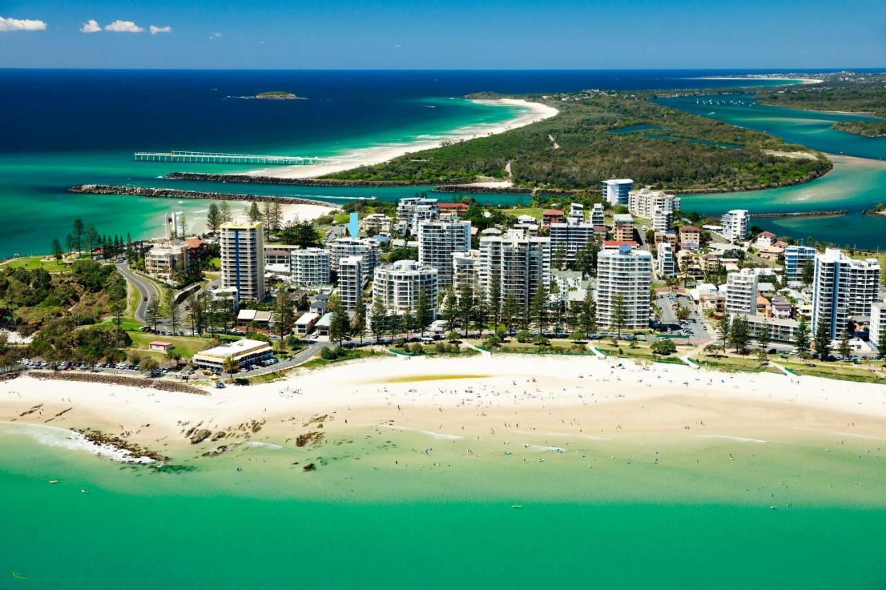 Over The Rainbow Unit 22 * Gold Coast