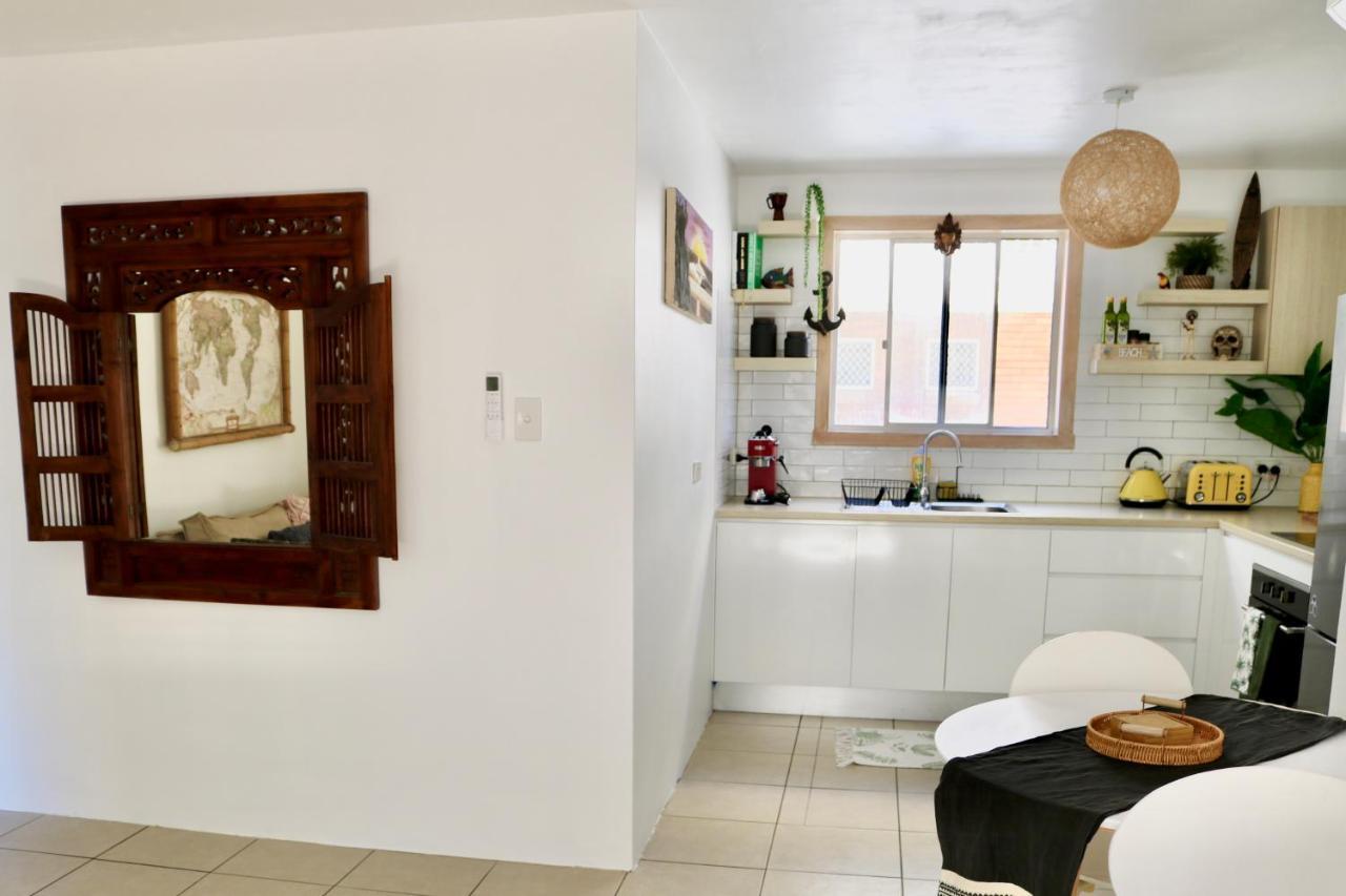 Surf Shack In Iconic Rainbow Bay - Coolangatta Qld Apartment Gold Coast