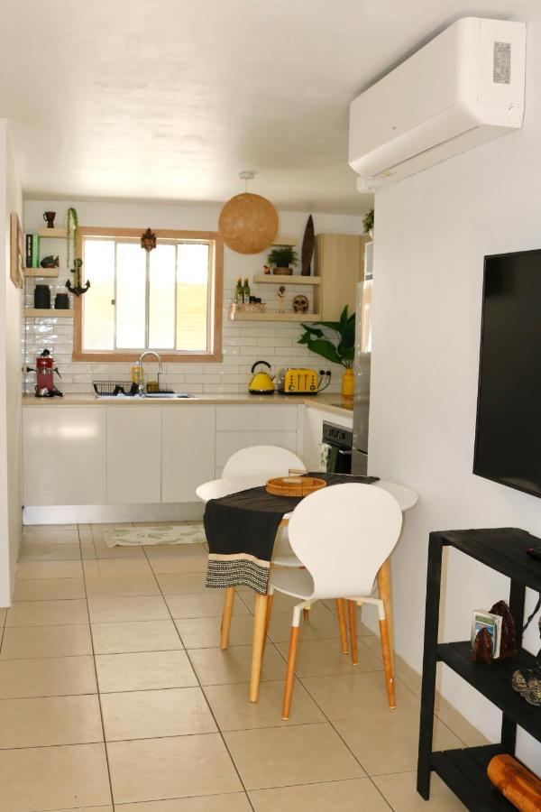 Apartment Surf Shack In Iconic Rainbow Bay - Coolangatta Qld *