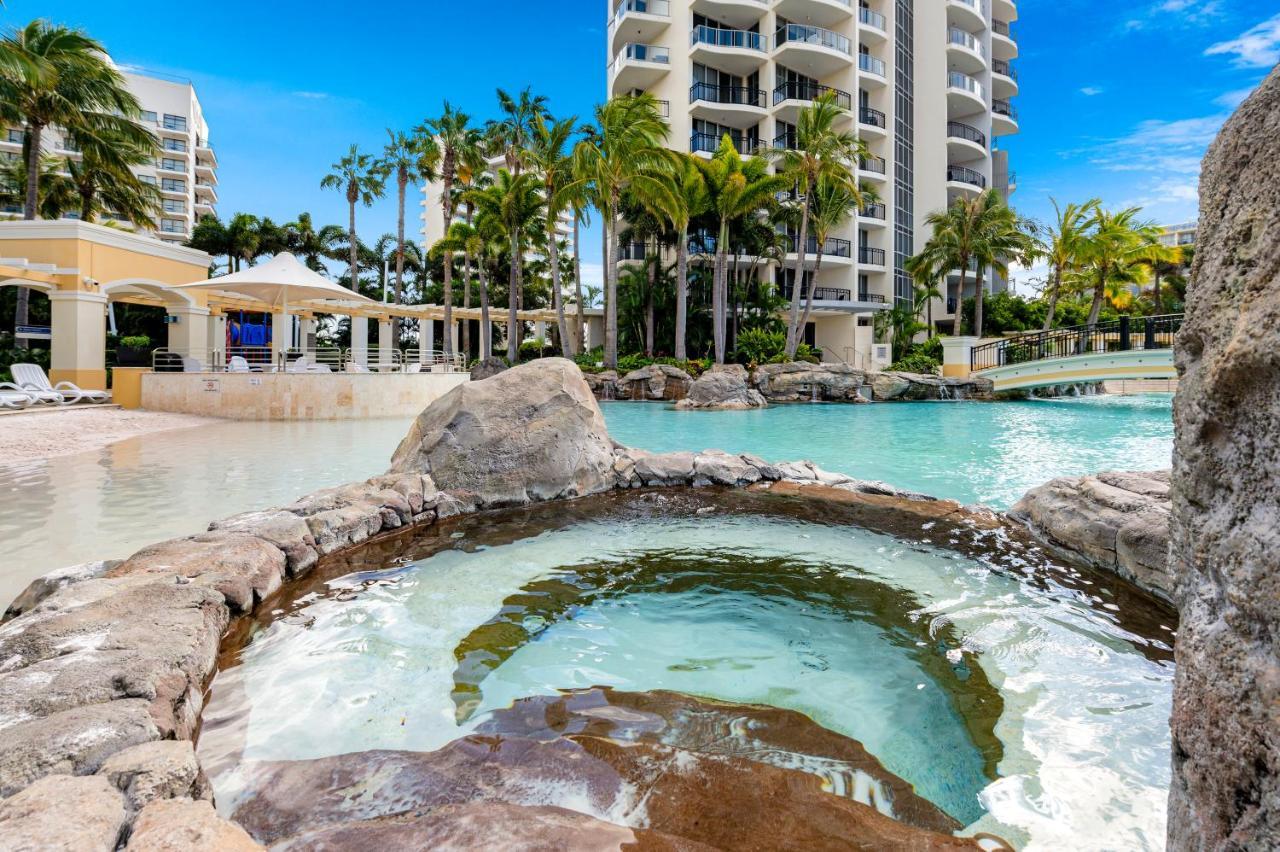 Apartment Chevron Big Family 3brm, 3 Pools, Gym, Sauna, Spa. *