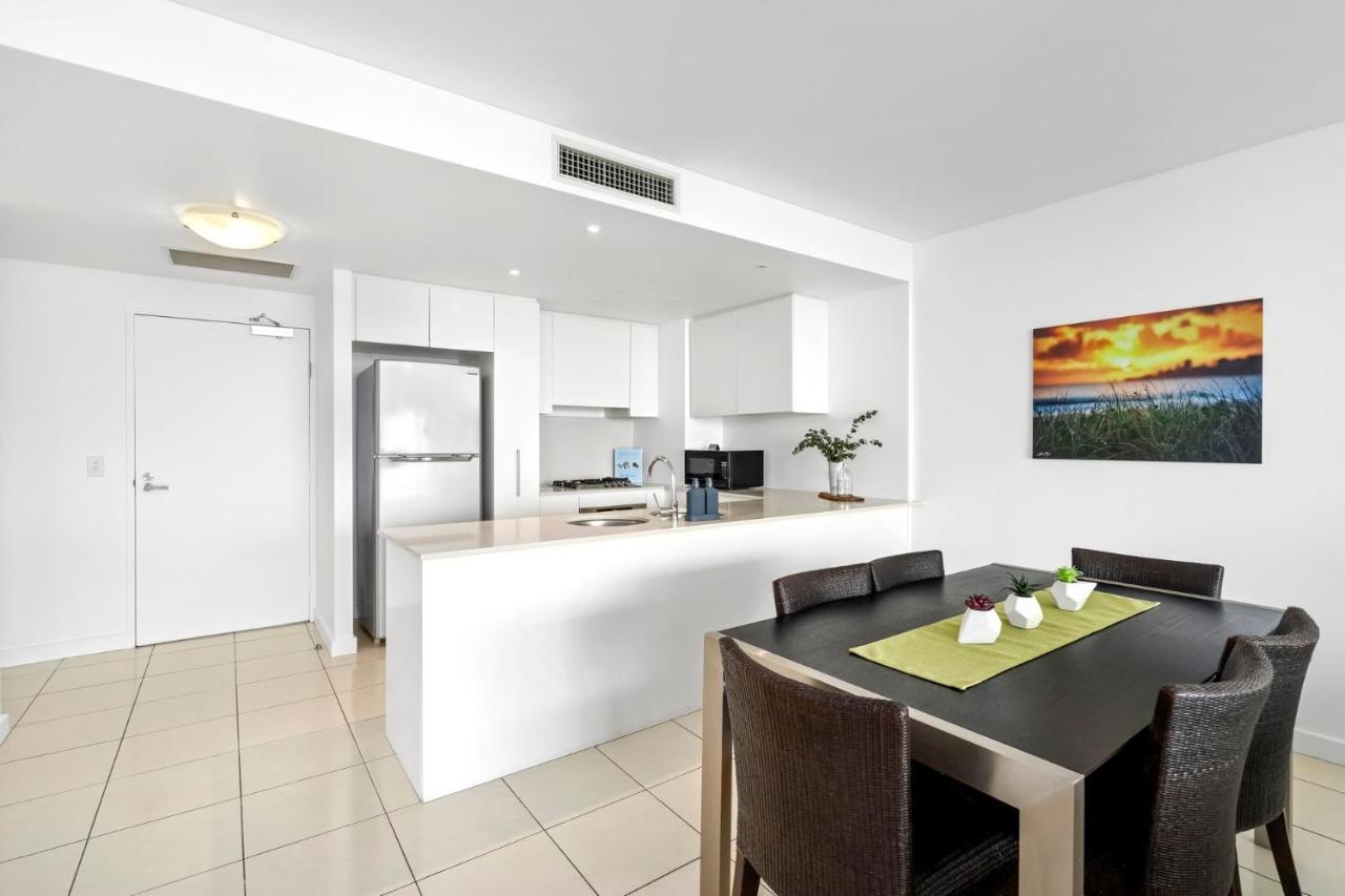 Kirra Apartment *