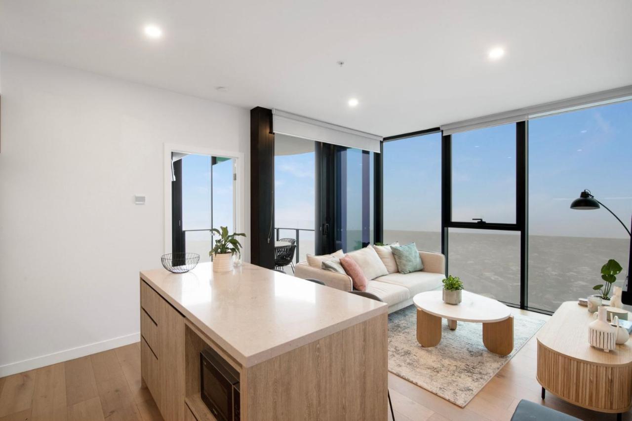 Broadbeach Island 2 Bedroom Casino - Coasthm Apartment Gold Coast