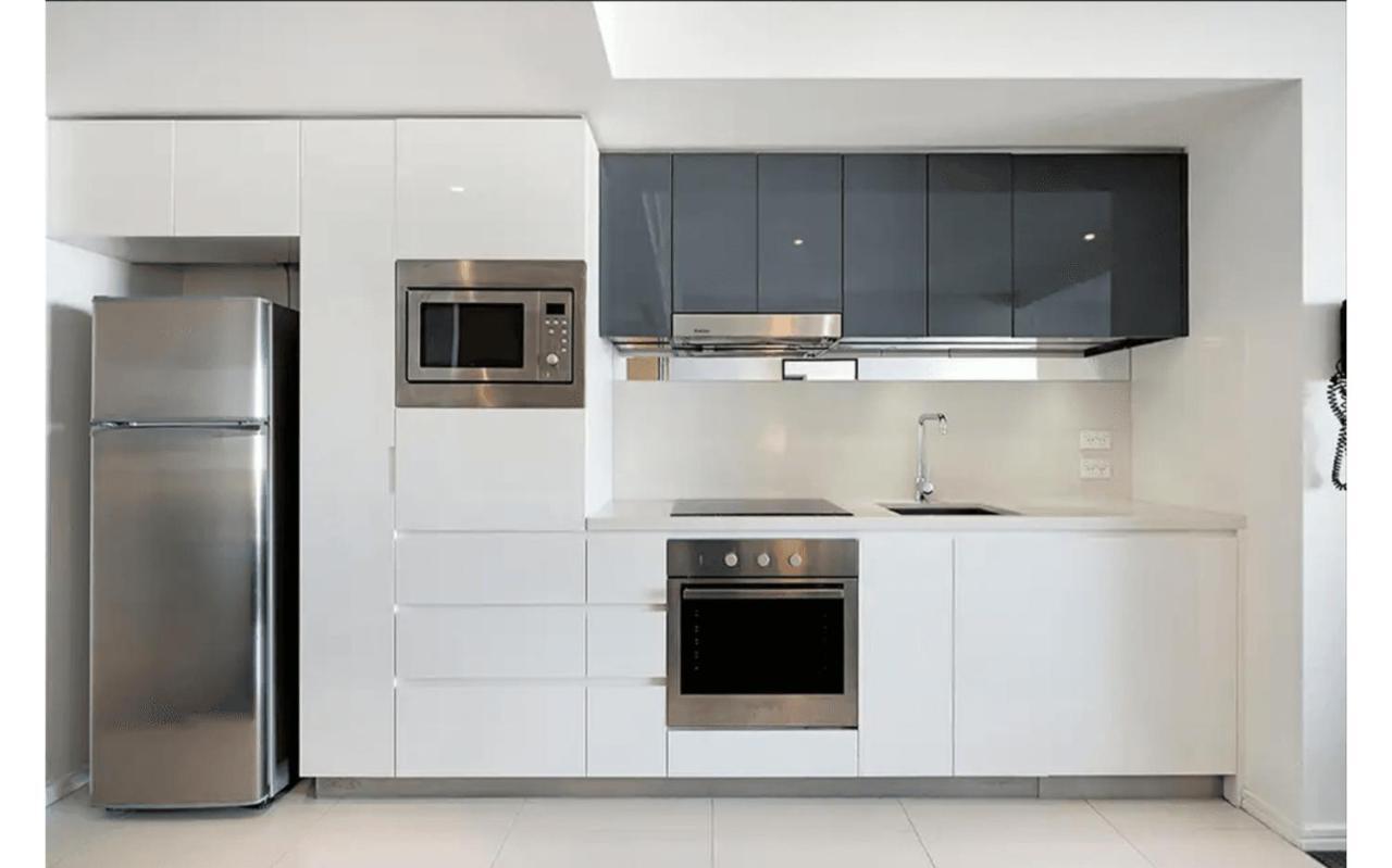 Apartment Hilton 2 Bed 2 Bath With Car Park 12704 *